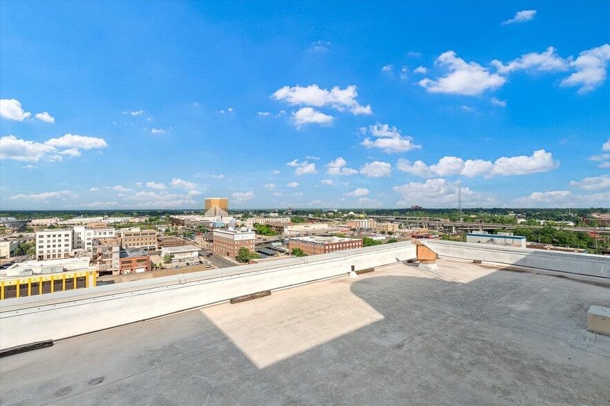 More Photos Of 610 Marshall St, Shreveport Office For Sale