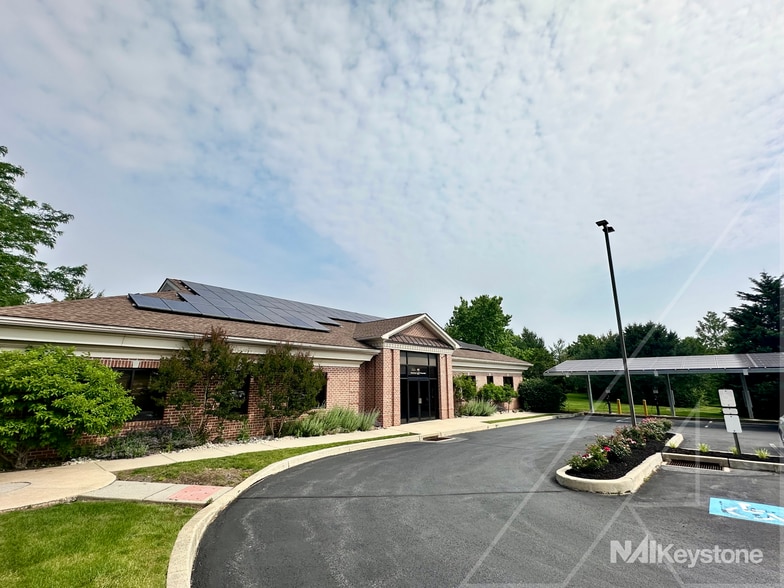 More Photos Of 45 Commerce Dr, Wyomissing Office For Lease