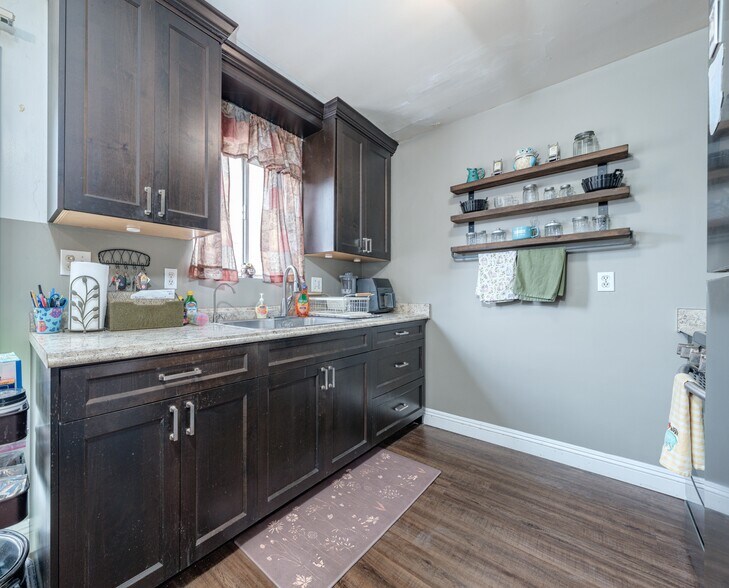 More Photos Of 10921 Walnut St, Los Alamitos Apartments For Sale