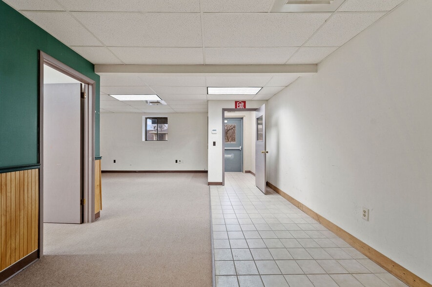 More Photos Of 104 N Duane Ave, Endicott Industrial For Lease