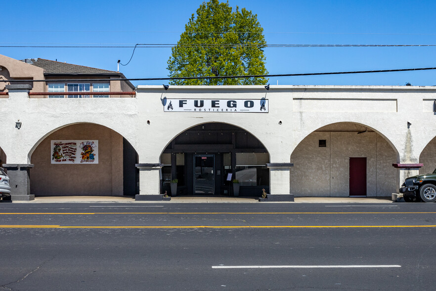 Primary Photo Of 8501 El Camino Real, Atascadero Restaurant For Sale