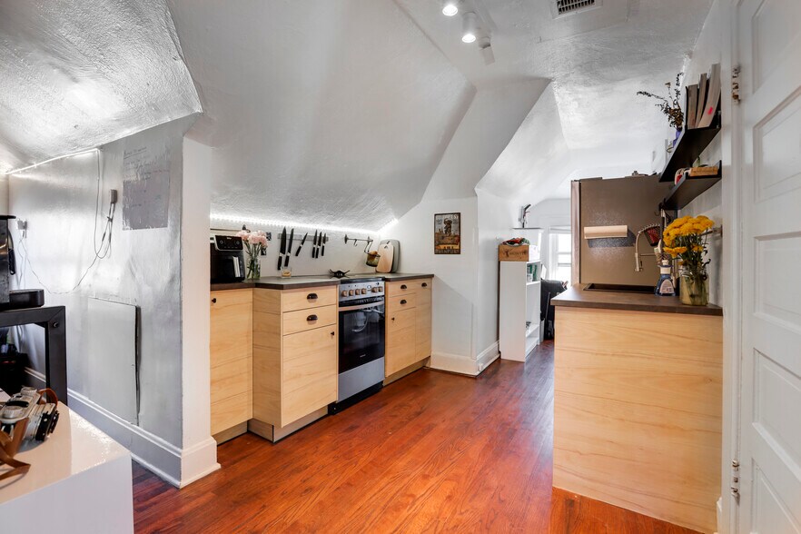 More Photos Of 1568 Vine St, Denver Apartments For Sale