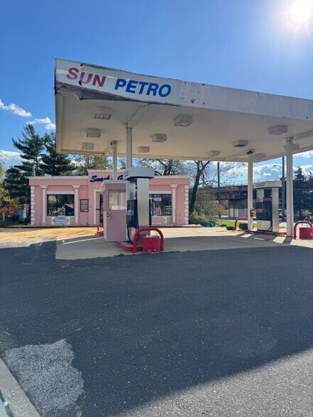 More Photos Of 101 W Absecon Blvd, Absecon Service Station For Sale