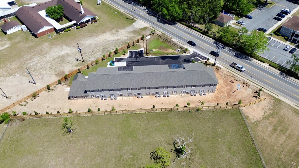 More Photos Of 1604 Lankford Dr, Valdosta Apartments For Sale