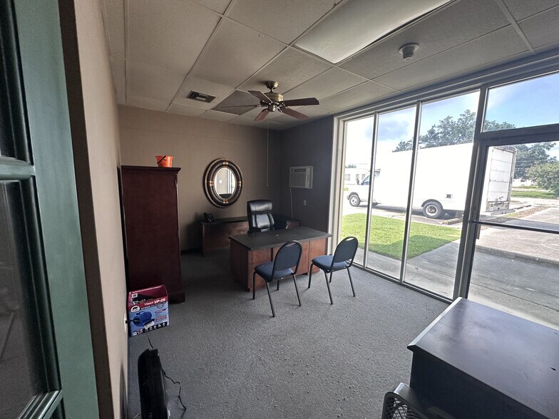 More Photos Of 116 Newspaper Dr, La Place Flex For Sale