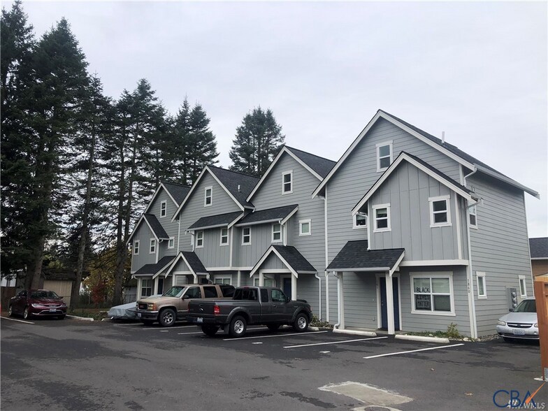 More Photos Of 1860-1862 Trigg, Ferndale Apartments For Sale