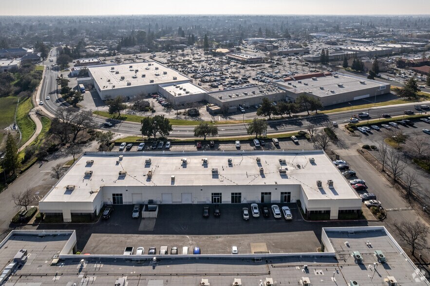 More Photos Of 1830 Sierra Gardens Dr, Roseville Flex For Lease