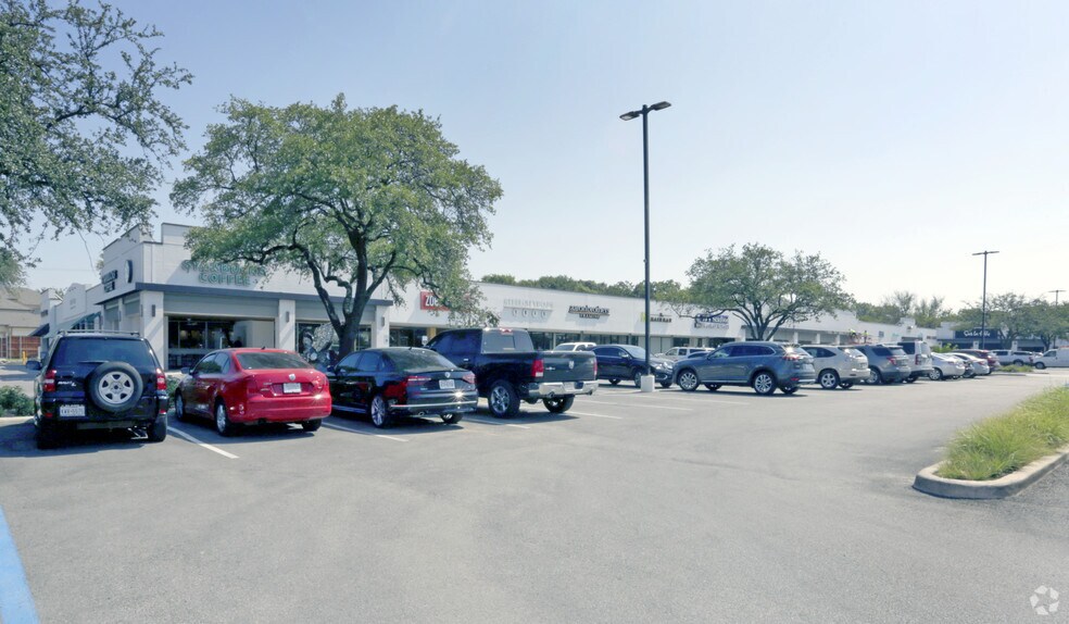More Photos Of 5959-6025 Royal Ln, Dallas Unknown For Lease