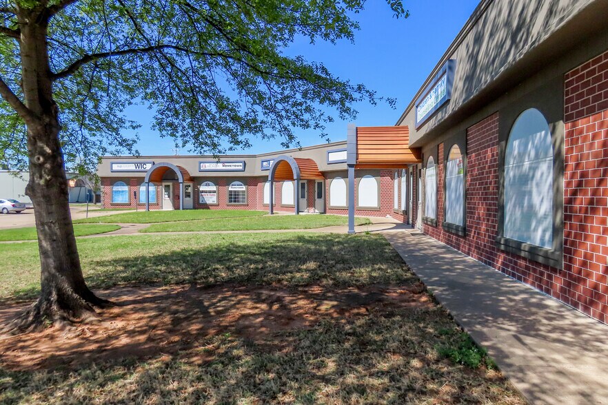 More Photos Of 500-514 W Atlanta St, Broken Arrow Medical For Lease