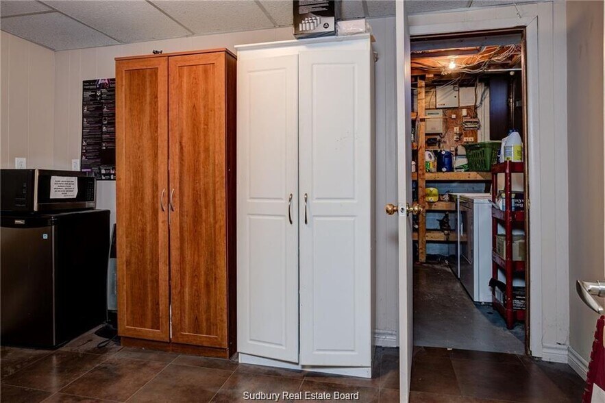 More Photos Of 214 Pine St, Sudbury General Retail For Sale