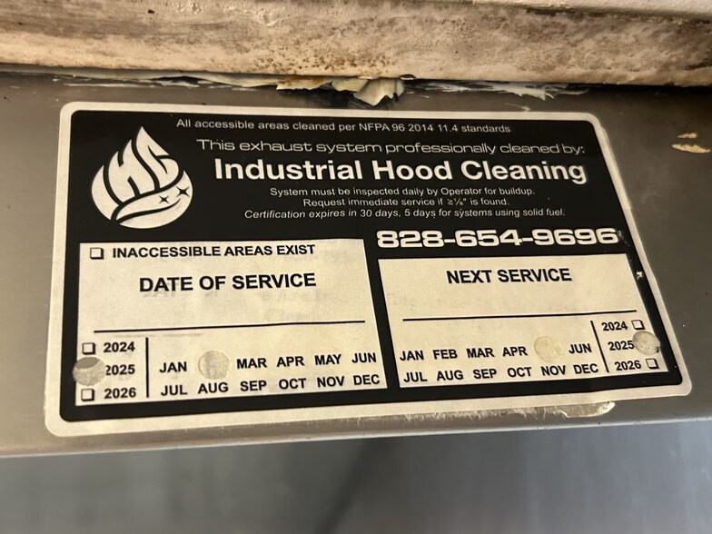 More Photos Of 321 N Main St, Hendersonville Restaurant For Lease