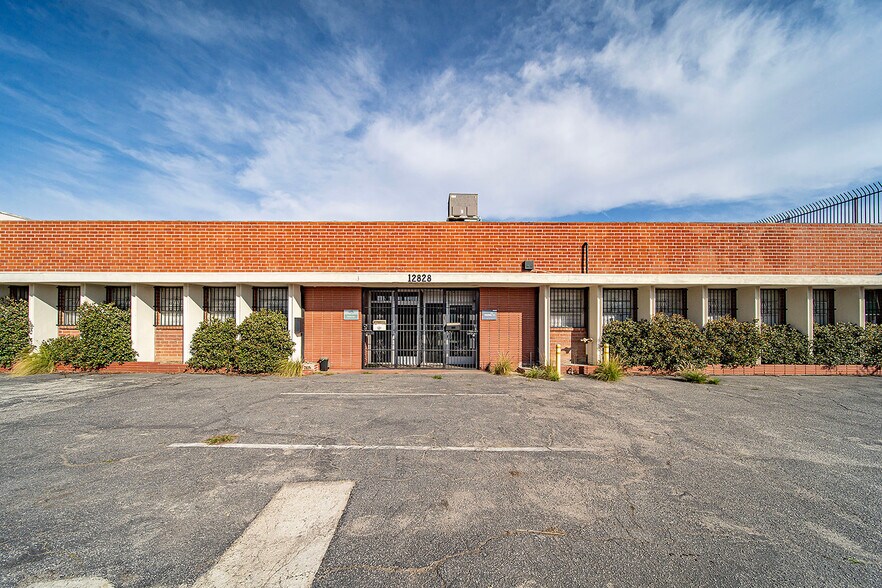 More Photos Of 12828 S Broadway, Los Angeles Warehouse For Sale