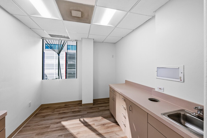 More Photos Of 1304 15th St, Santa Monica Medical For Lease