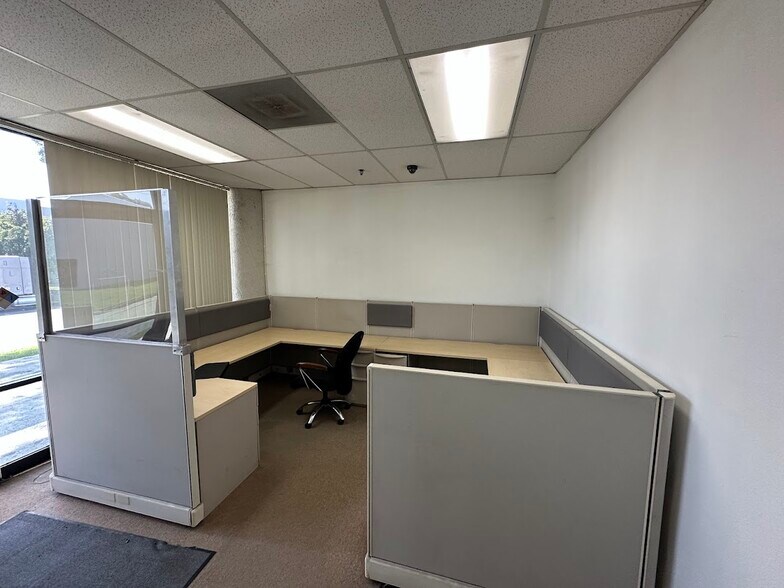 More Photos Of 1315 S Johnson Dr, City of Industry Warehouse For Lease