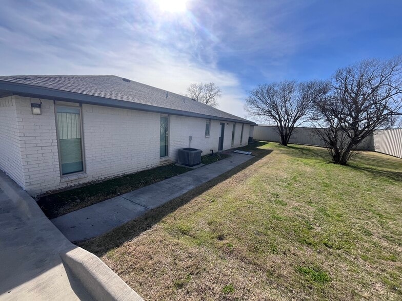 More Photos Of 4398 State Highway 276, Rockwall Office For Lease