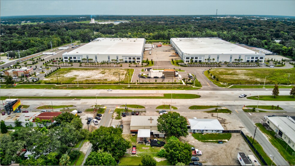 More Photos Of 2016 W Memorial Blvd, Lakeland Auto Repair For Sale