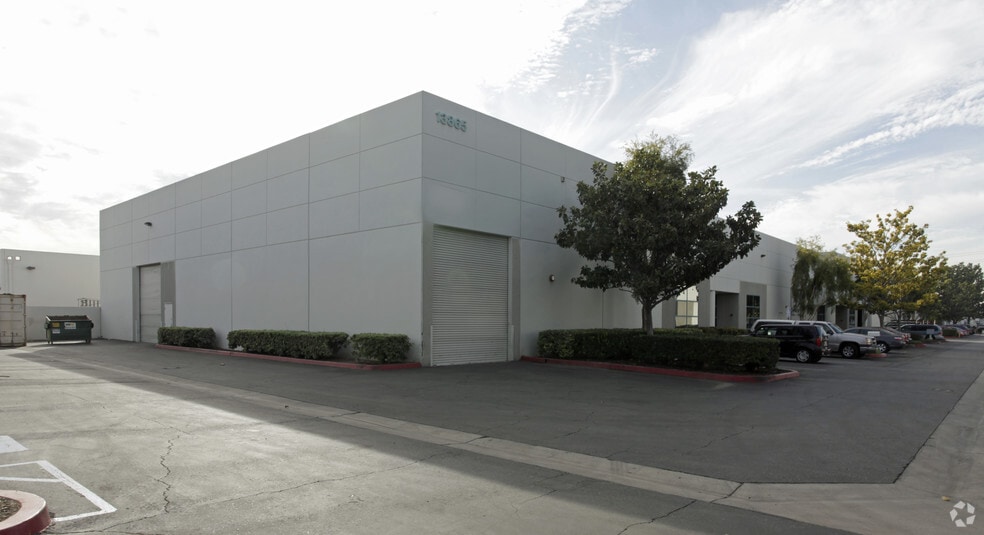More Photos Of 13865 Magnolia Ave, Chino Warehouse For Lease