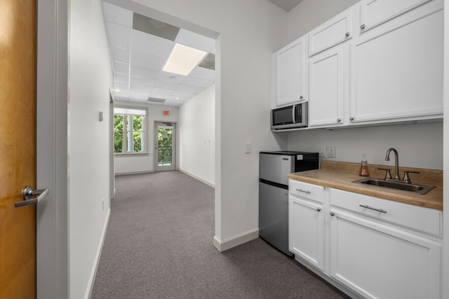More Photos Of 1502 W NC Highway 54, Durham Office For Sale