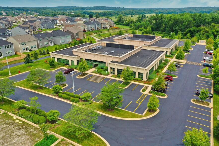 More Photos Of 320 Cardinal Dr, St Charles Medical For Lease