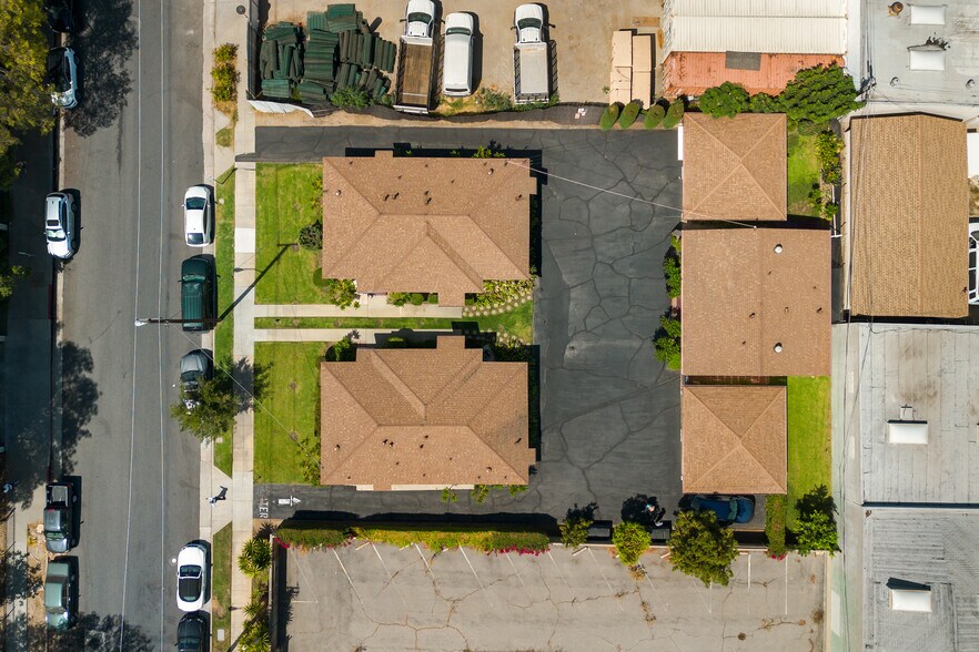 More Photos Of 2553 Nina St, Pasadena Apartments For Sale