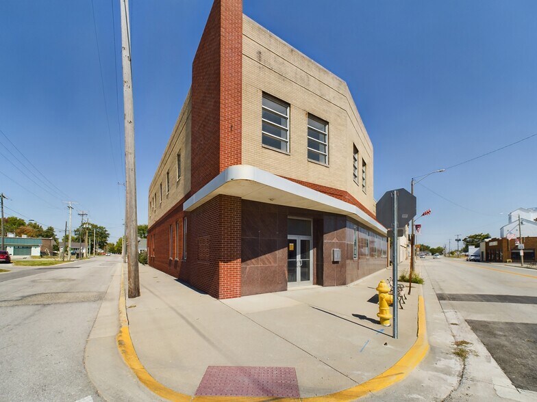 More Photos Of 101 E Elm St, Union City Bank For Sale