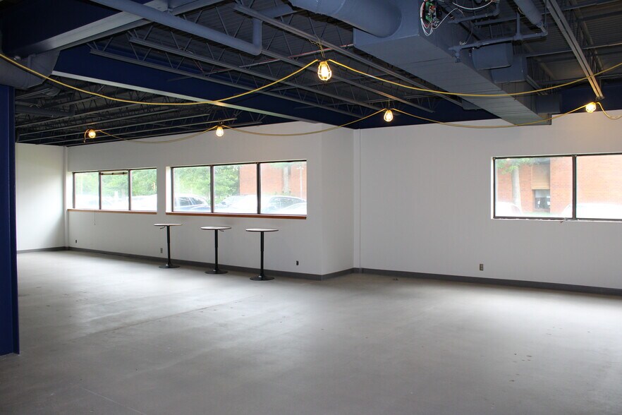 More Photos Of 3570 Lexington Ave N, Shoreview Medical For Lease