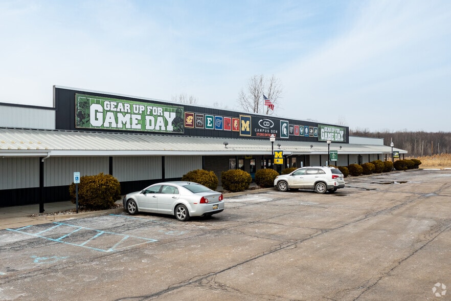 Primary Photo Of 4330 W Mount Morris Rd, Mount Morris General Retail For Sale