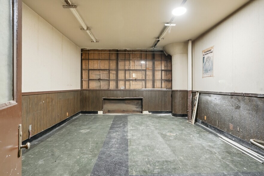 More Photos Of 4500 S Tripp Ave, Chicago Warehouse For Sale