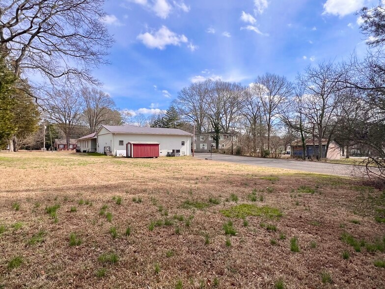 More Photos Of 703 N Main St, LaFayette Religious Facility For Sale