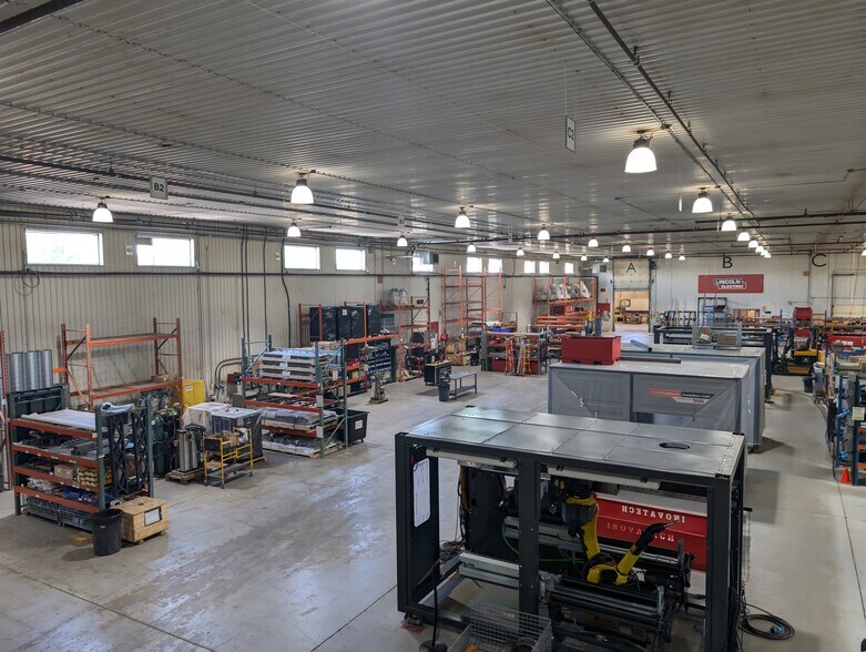 More Photos Of 101 Steve Fonyo Dr, Vankleek Hill Warehouse For Lease