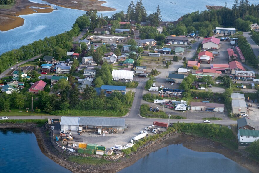 More Photos Of 400 JS Dr, Craig Flex For Sale