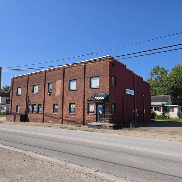 Primary Photo Of 918 Woodlawn Ave, Cambridge Office For Sale