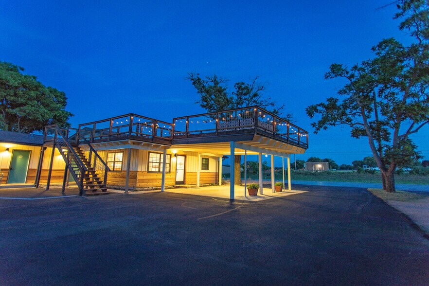 More Photos Of 14818 US-290 E, Stonewall Hotel For Sale