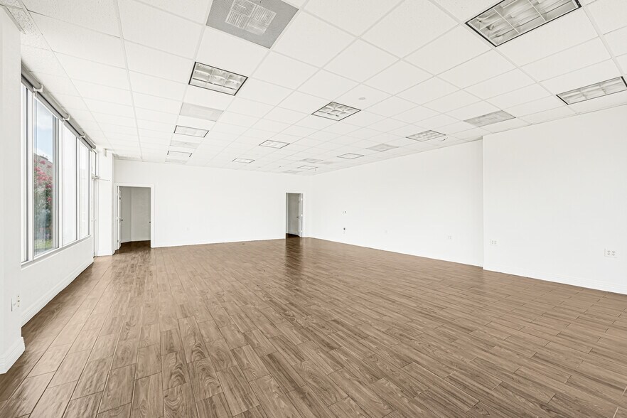 More Photos Of 4690 Burke Rd, Pasadena Storefront Retail Office For Sale