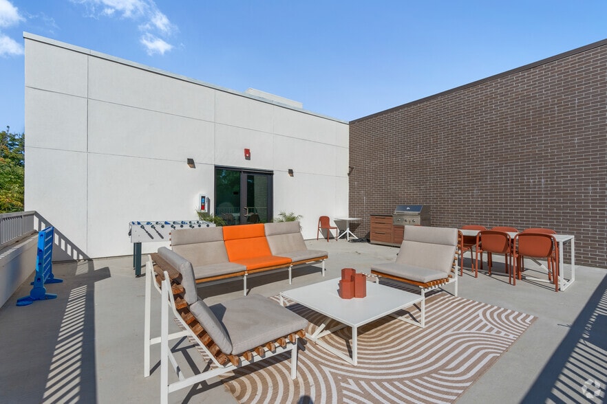 More Photos Of 301 D St, West Sacramento Apartments For Sale