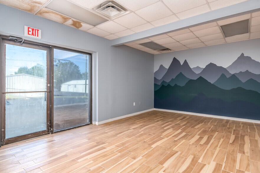 More Photos Of 480 N Dean Rd, Auburn Light Distribution For Lease