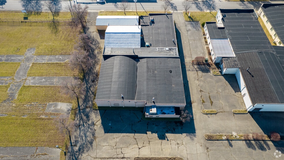 More Photos Of 170-200 E Broadway Ave, Westerville Unknown For Lease