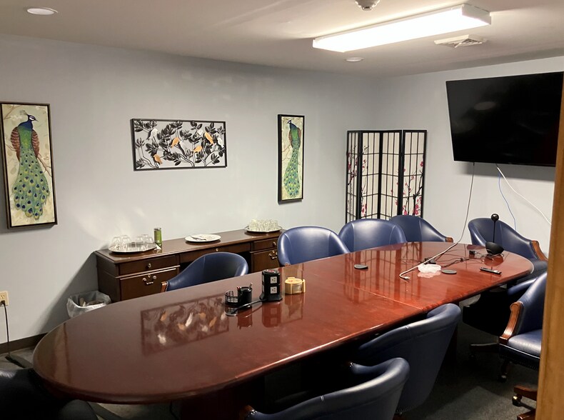 More Photos Of 271 Upper North Rd, Highland Warehouse For Sale