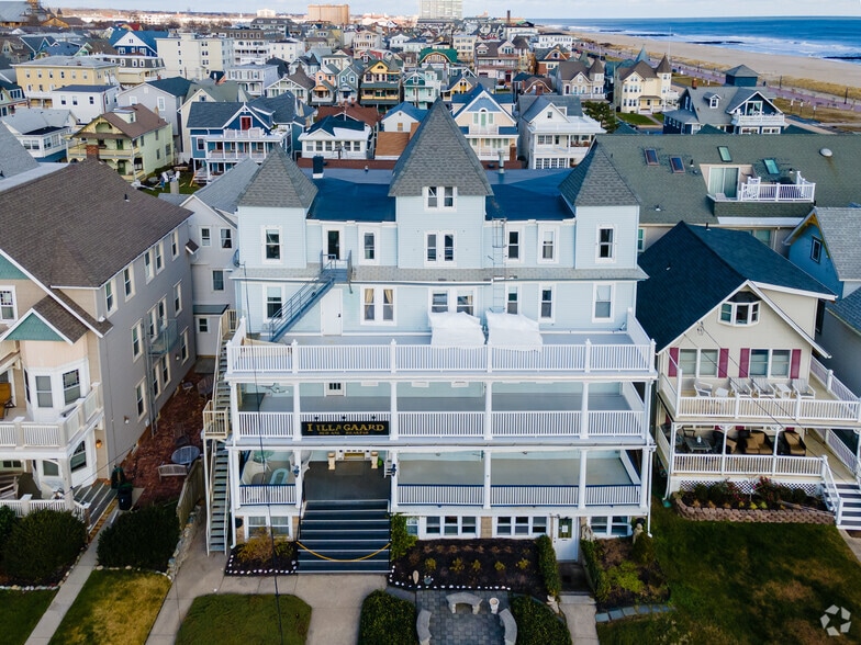 More Photos Of 5 Abbott Ave, Ocean Grove Hotel For Sale