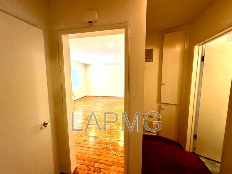 More Photos Of 8130 Norton Ave, West Hollywood Apartments For Sale