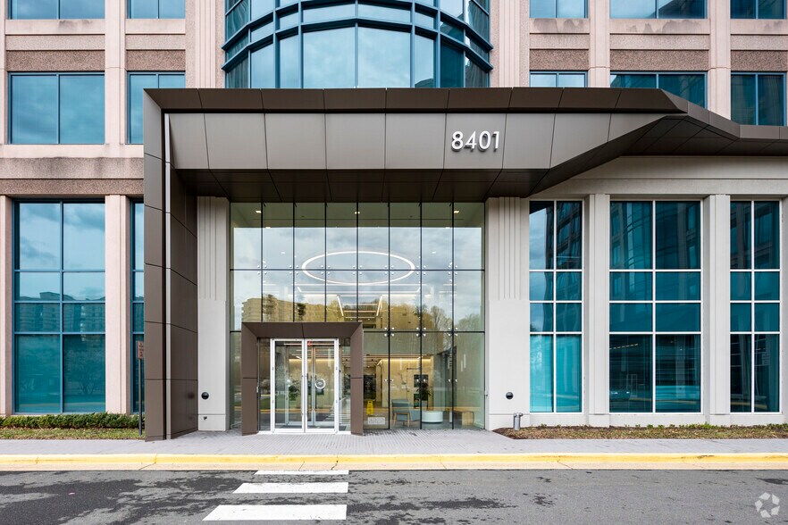 More Photos Of 8401 Greensboro Dr, McLean Office For Lease
