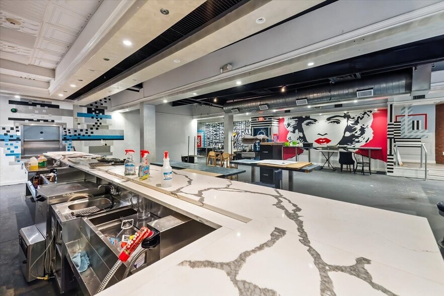 More Photos Of 512 Paterson Plank Rd, Jersey City Restaurant For Sale