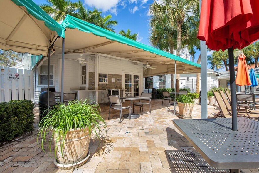 More Photos Of 2520 Stirling Rd, Hollywood Hotel For Sale