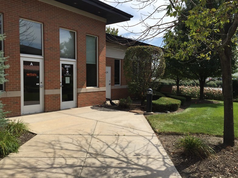 More Photos Of 8041 W 186th St, Tinley Park Loft Creative Space For Sale