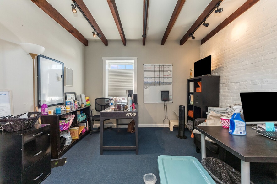 More Photos Of 1011 Charles St, Fredericksburg Loft Creative Space For Lease