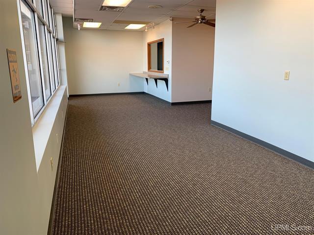 More Photos Of 901 Razorback Dr, Houghton Storefront For Sale