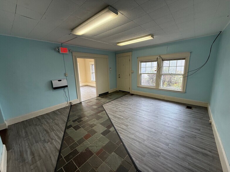 More Photos Of 892 Riverside St, Portland Warehouse For Sale