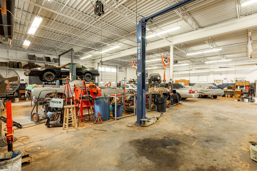 More Photos Of 2615 Harrisburg Ave NE, Canton Warehouse For Sale