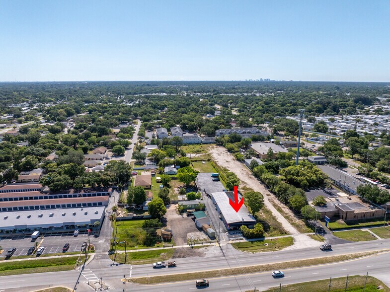 More Photos Of 4703 Park St N, Saint Petersburg Manufacturing For Sale