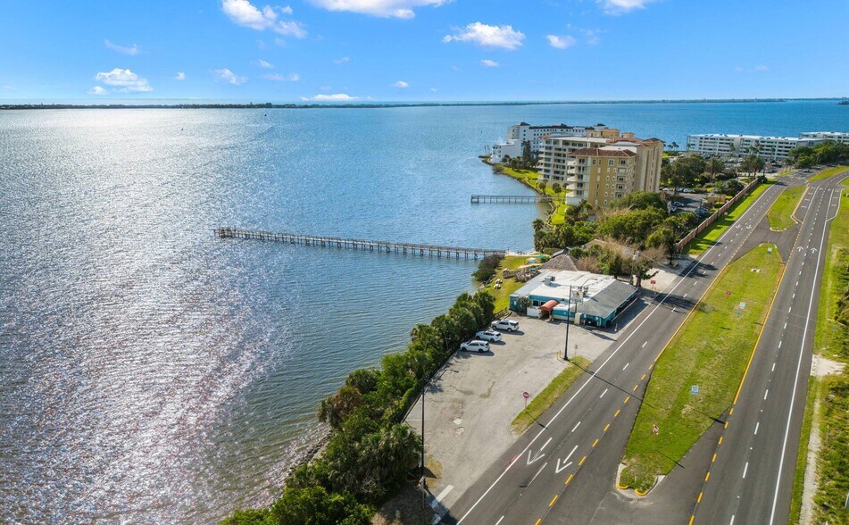 More Photos Of 4845 Dixie Hwy NE, Palm Bay Restaurant For Sale